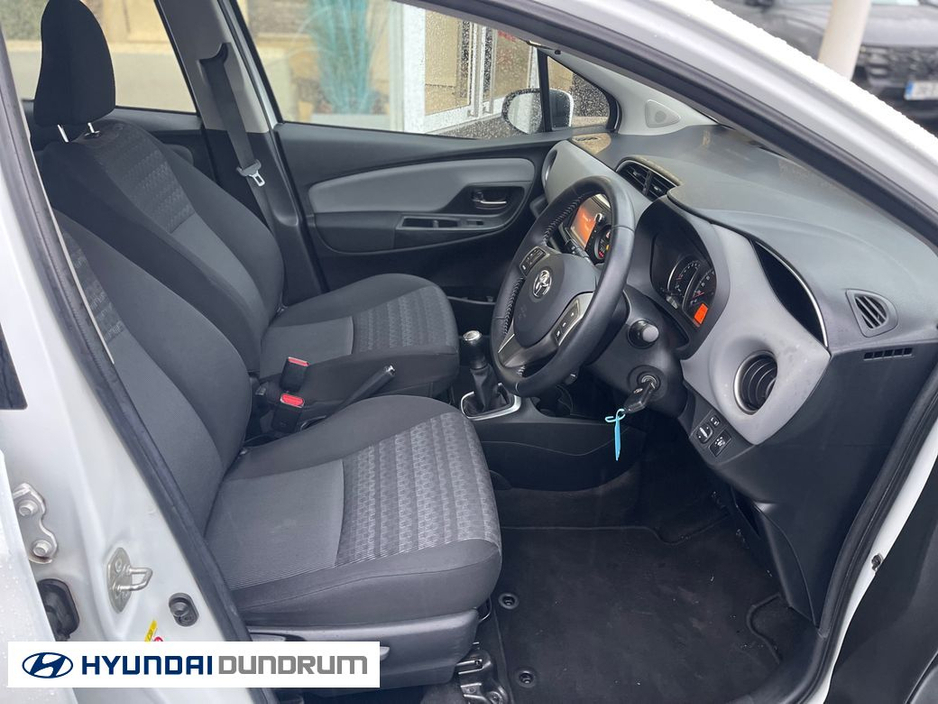 2016 Toyota Yaris 1.0 Luna 4DR €10,950