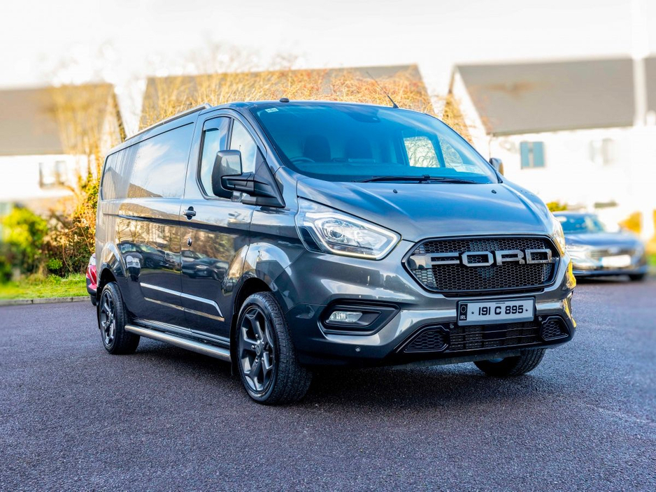 2019 Ford Transit Custom 300 LWB LIMITED. UPGRADED ALLOYS, SIDE BARS, UPGRADED FRONT GRILL AND SPLITTER. LOOKS THE PART. €23,950