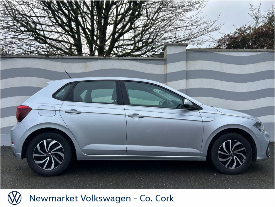 2024 Volkswagen Polo - image 16