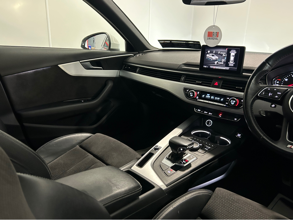 2017 Audi A4 - image 22