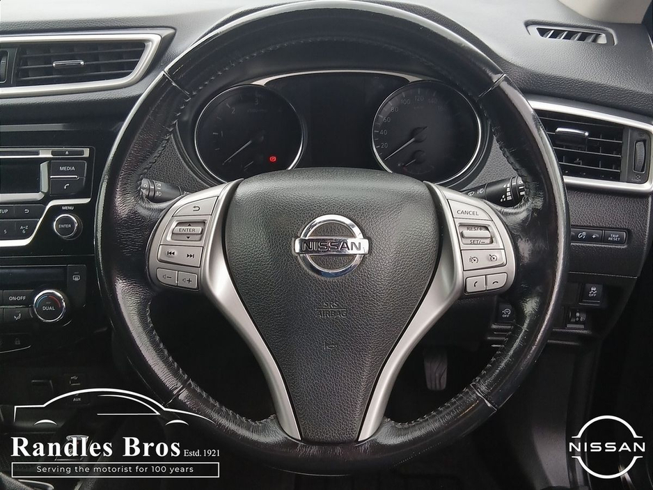 2016 Nissan X-Trail - image 17