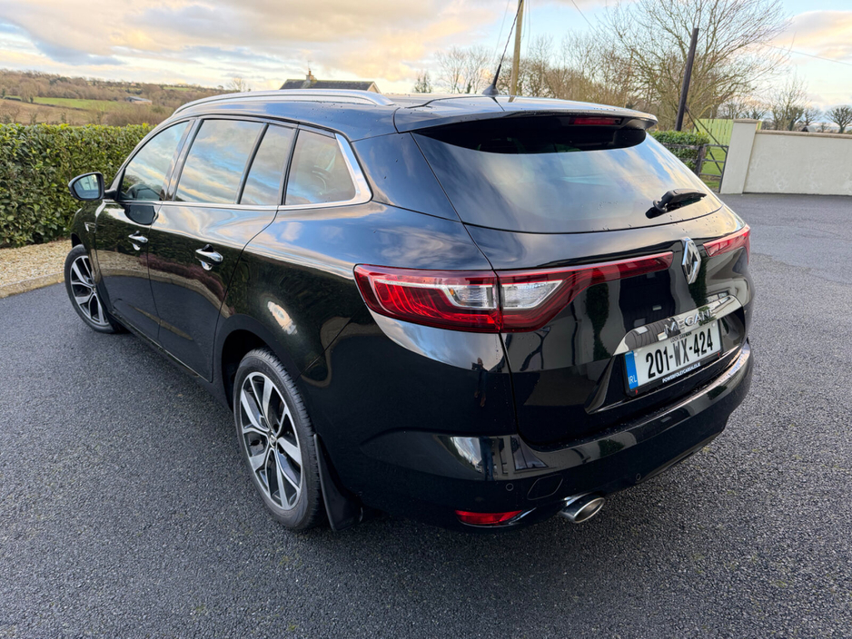 2020 Renault Megane - image 7