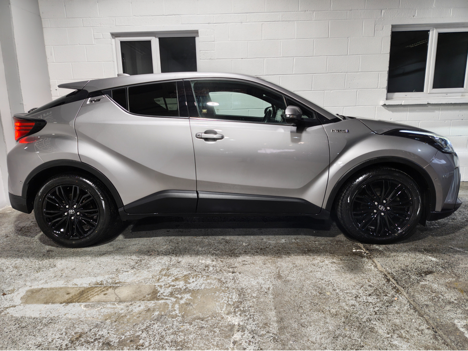 2022 Toyota C-HR 1.8 HYBRID SOL 4DR AUTO €21,995