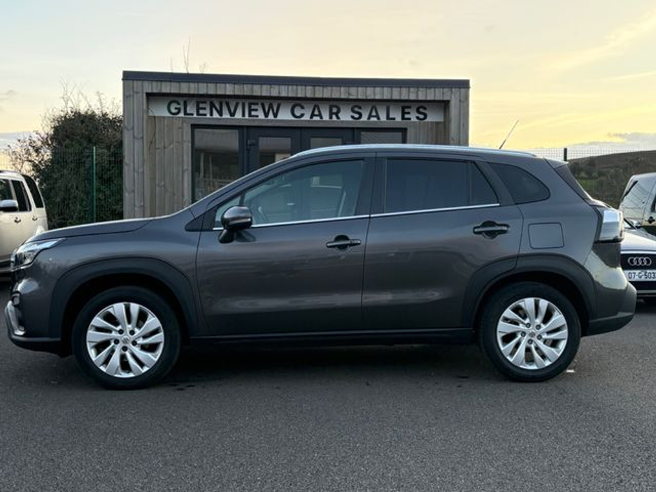 2023 Suzuki SX4 - image 4