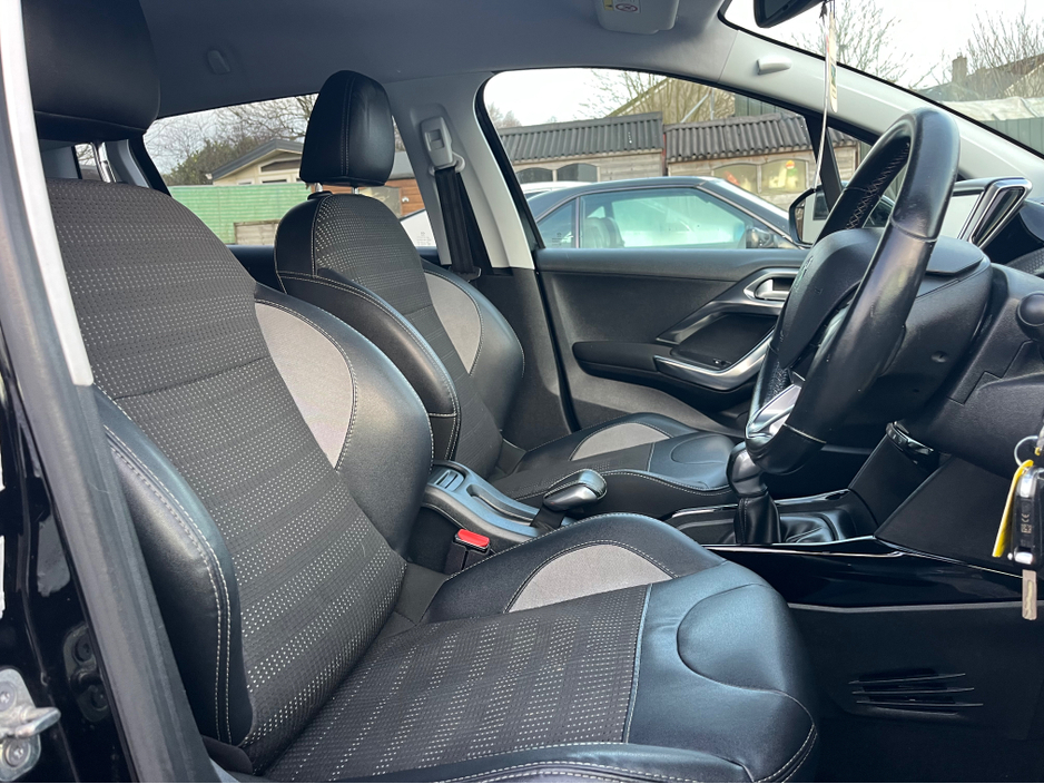 2017 Peugeot 2008 1.2 ALLURE 82BHP 5DR €8,950