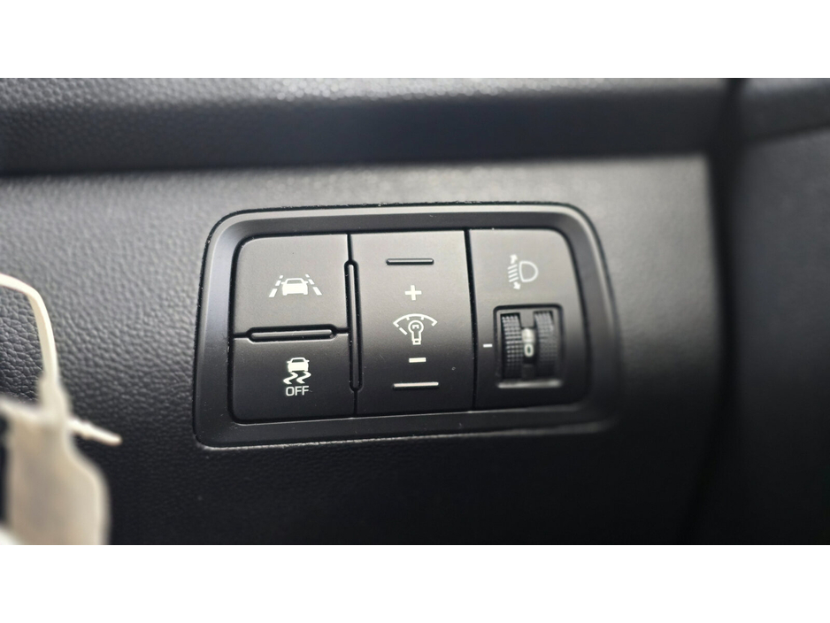 2019 Hyundai i20 - image 20