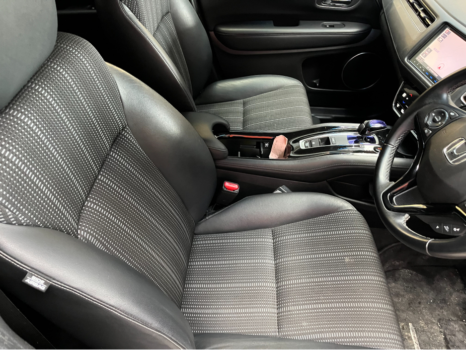 2016 Honda Vezel - image 9