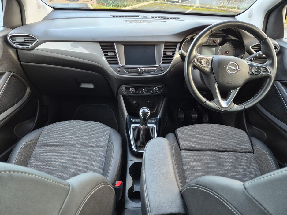 2022 Opel Crossland SRI 1.2i 83PS 5 Speed €13,999