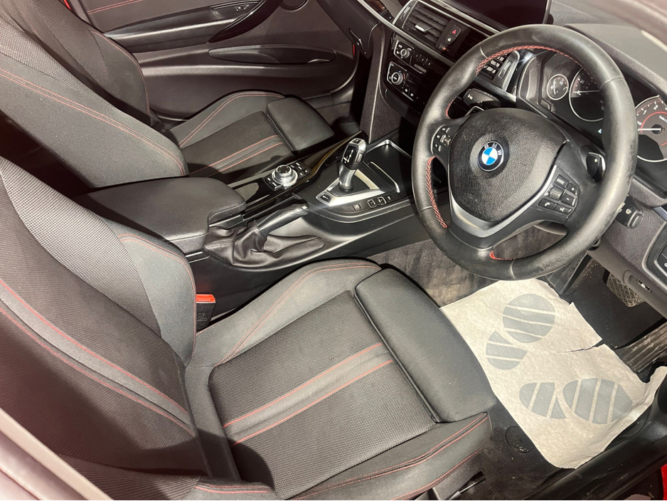 2016 BMW 3 Series - image 11