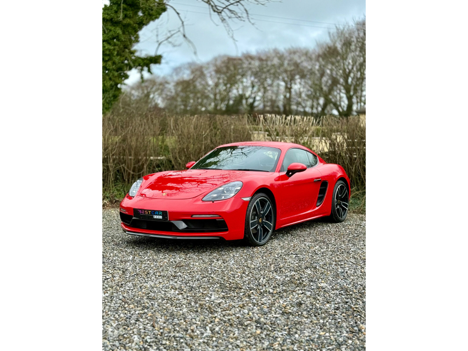 2018 Porsche 718 - image 4