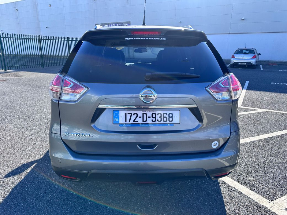 2017 Nissan X-Trail - image 4