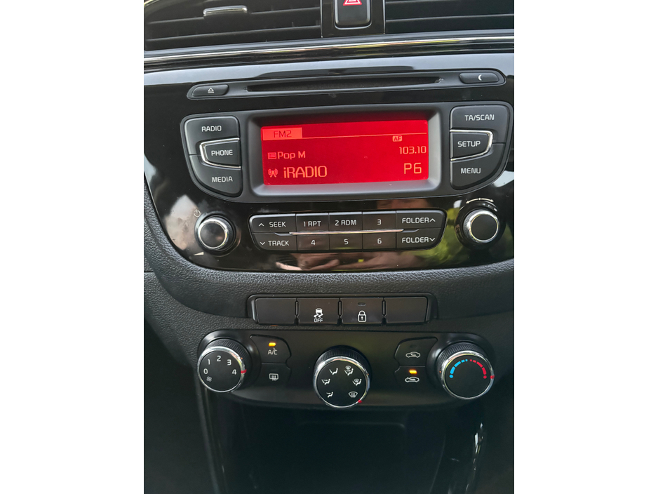 2015 Kia Ceed - image 14