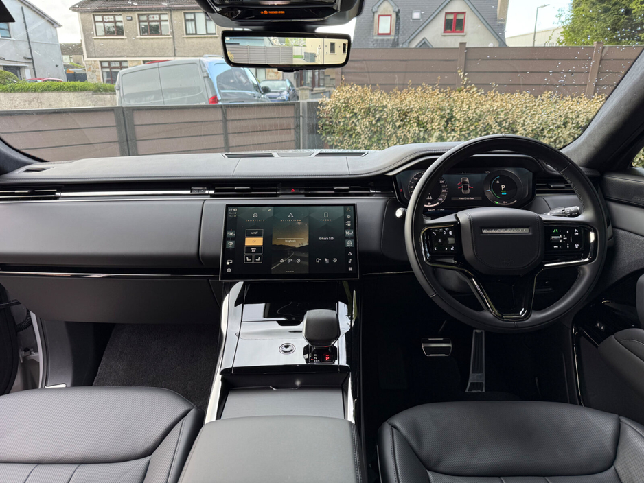 2025 Land Rover Range Rover Sport - image 7