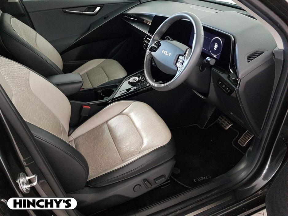 2023 Kia Niro - image 6