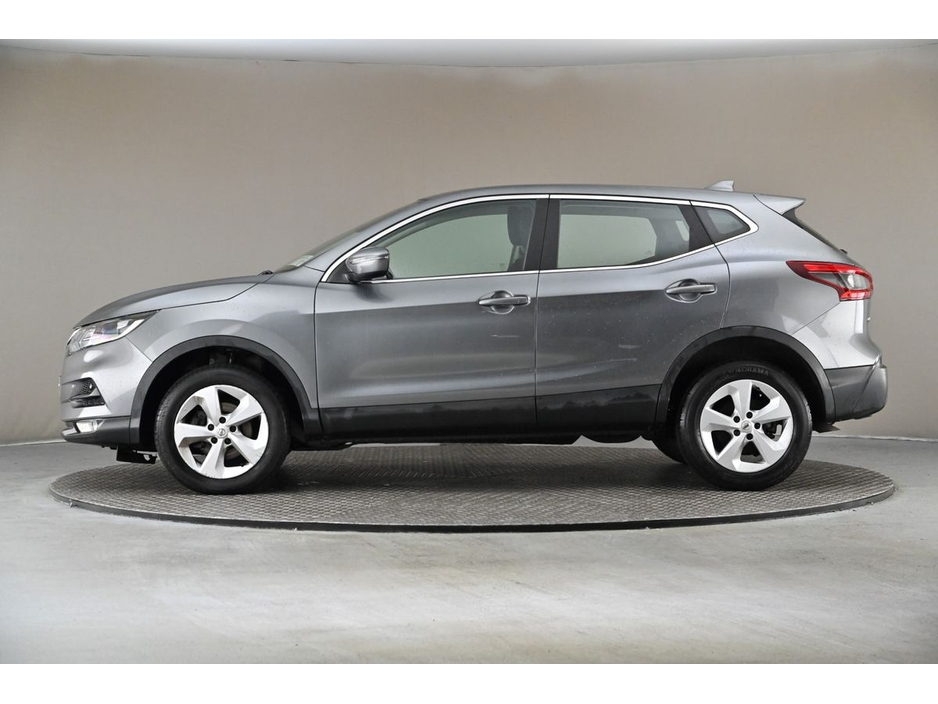 2020 Nissan Qashqai - image 5