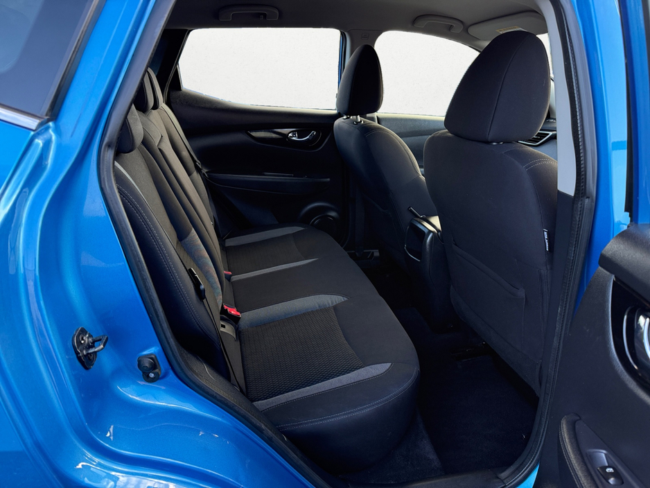 2017 Nissan Qashqai - image 7