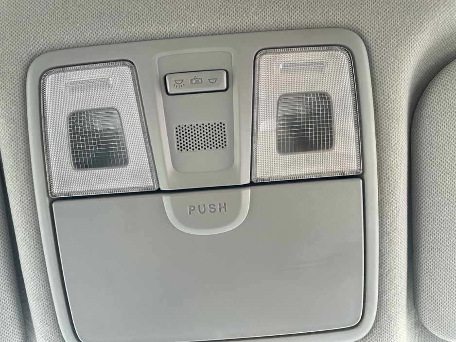 2017 Hyundai i20 - image 17