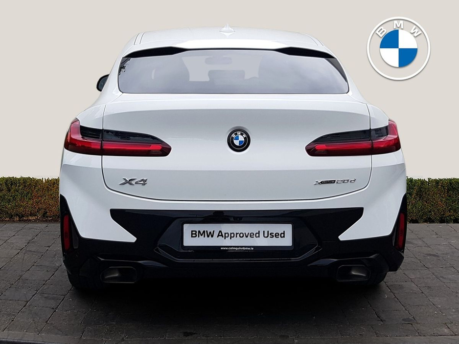 2025 BMW X4 - image 13