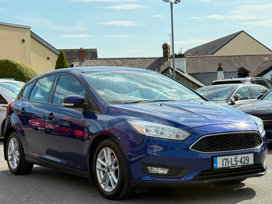2017 Ford Focus - image 3