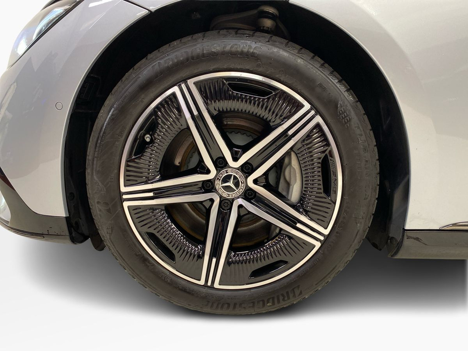 2025 Mercedes-Benz EQE - image 7