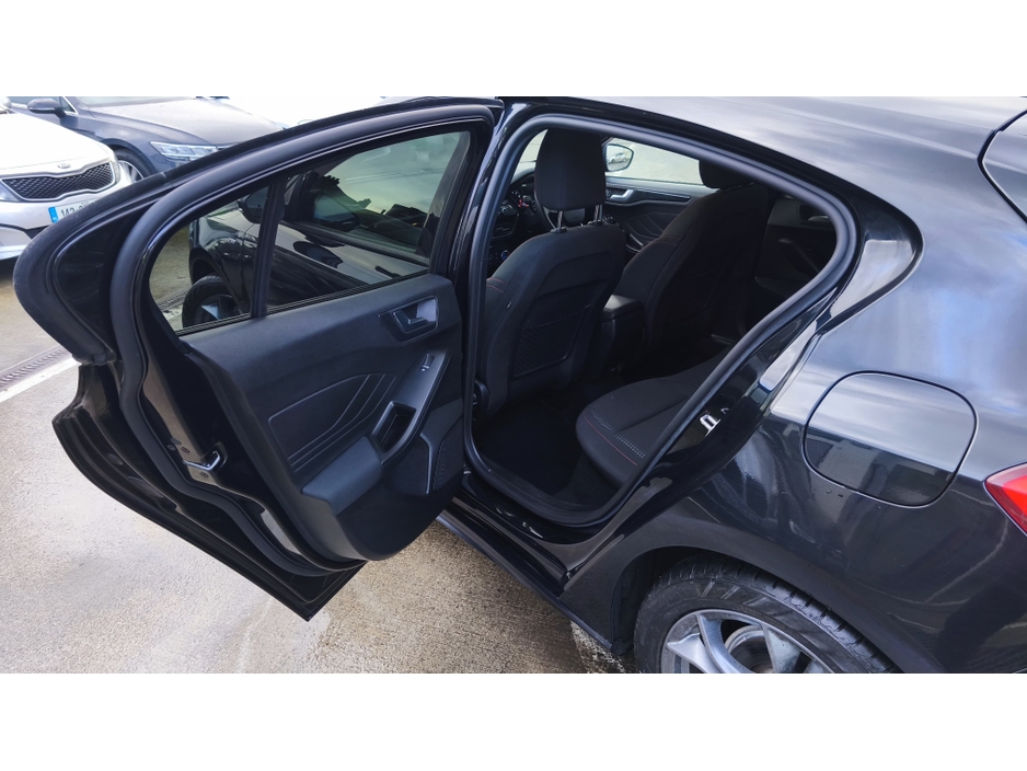 2020 Ford Focus ST-LINE Automatic 1 Year Warranty AA Aprroved €17,450