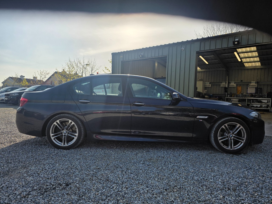 2014 BMW 5 Series - image 8