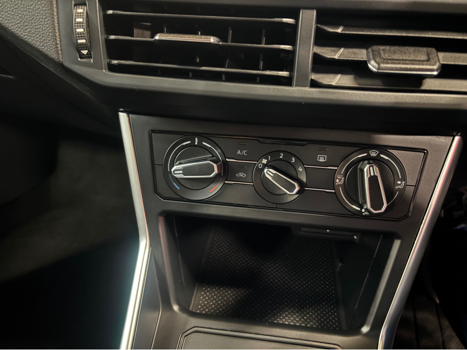 2024 Volkswagen Polo - image 7