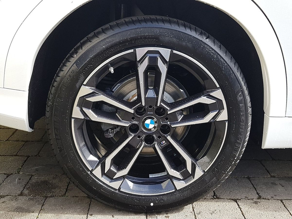 2026 BMW iX2 - image 12