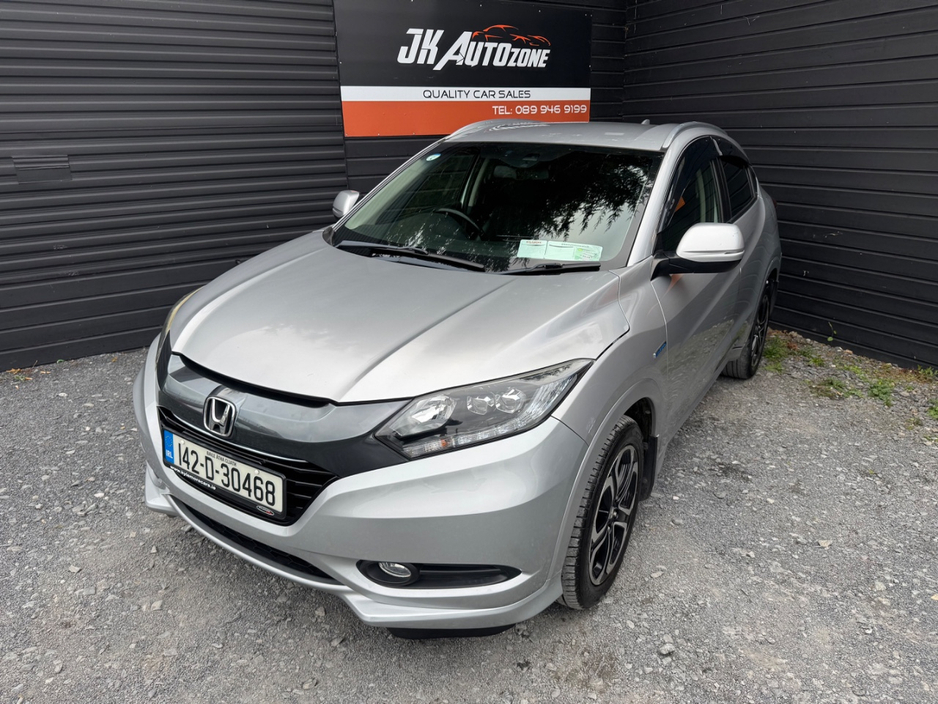 2014 Honda Vezel - image 3