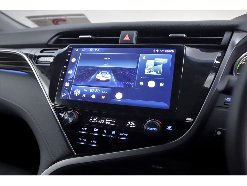 2018 Toyota Camry 2.5 HYBRID *EL.PAN ROOF*10" ANDROID CAR PLAYER*PARK SENSORS*REVERSE CAM* €22,890