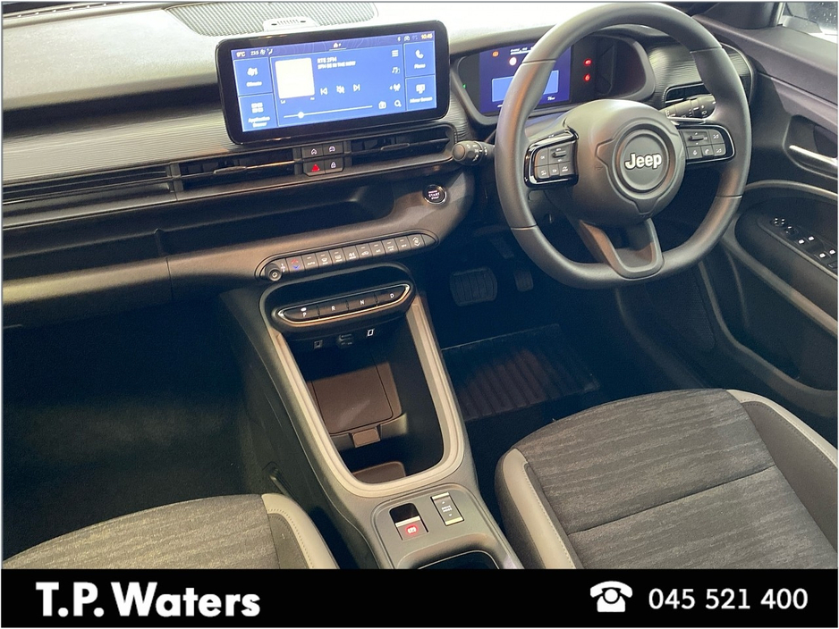 2026 Jeep Avenger - image 2