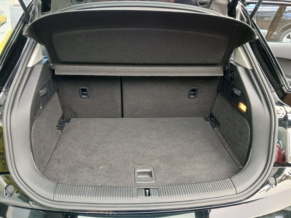 2015 Audi A1 - image 15