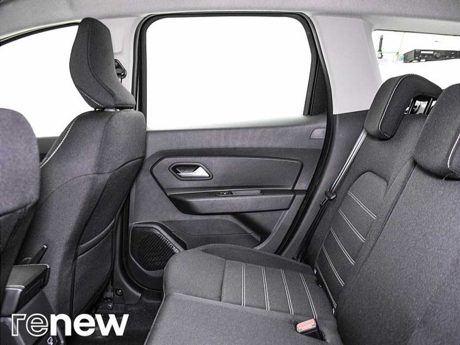 2023 Dacia Duster - image 11