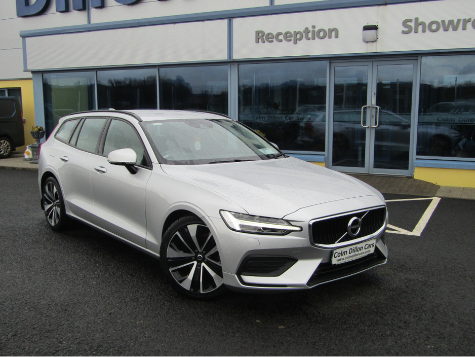 2020 Volvo V60 - image 2
