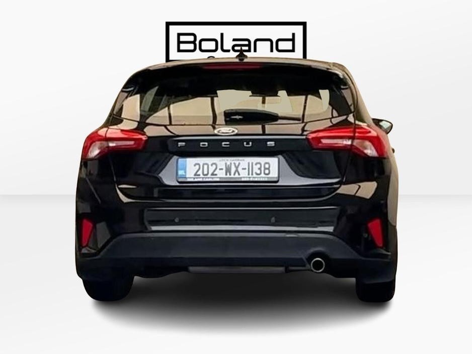 2020 Ford Focus - image 12