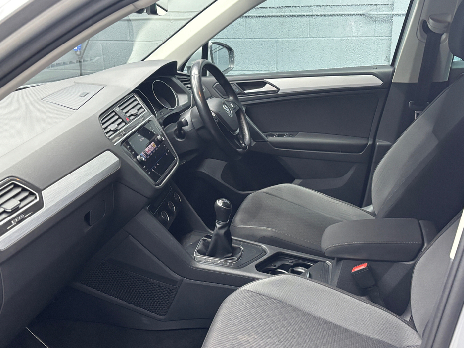 2020 Volkswagen Tiguan CL 2.0 TDI MANUAL 6SPEED FWD 150HP 5DR €24,950