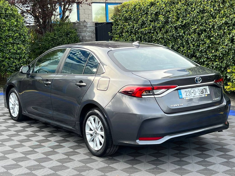 2023 Toyota Corolla - image 5