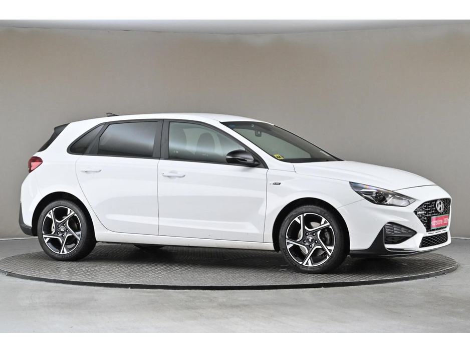 2023 Hyundai i30 - image 12