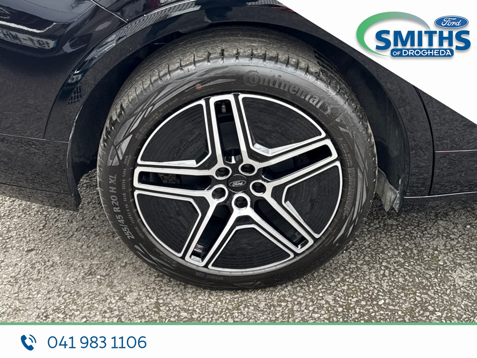 2025 Ford Capri - image 6