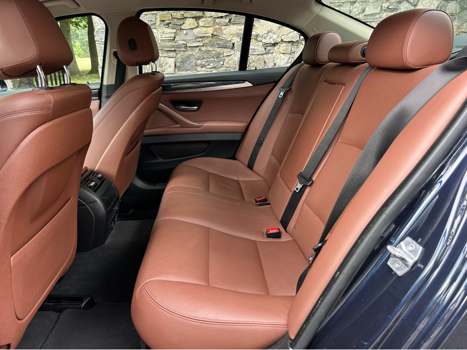 2014 BMW 5 Series - image 20