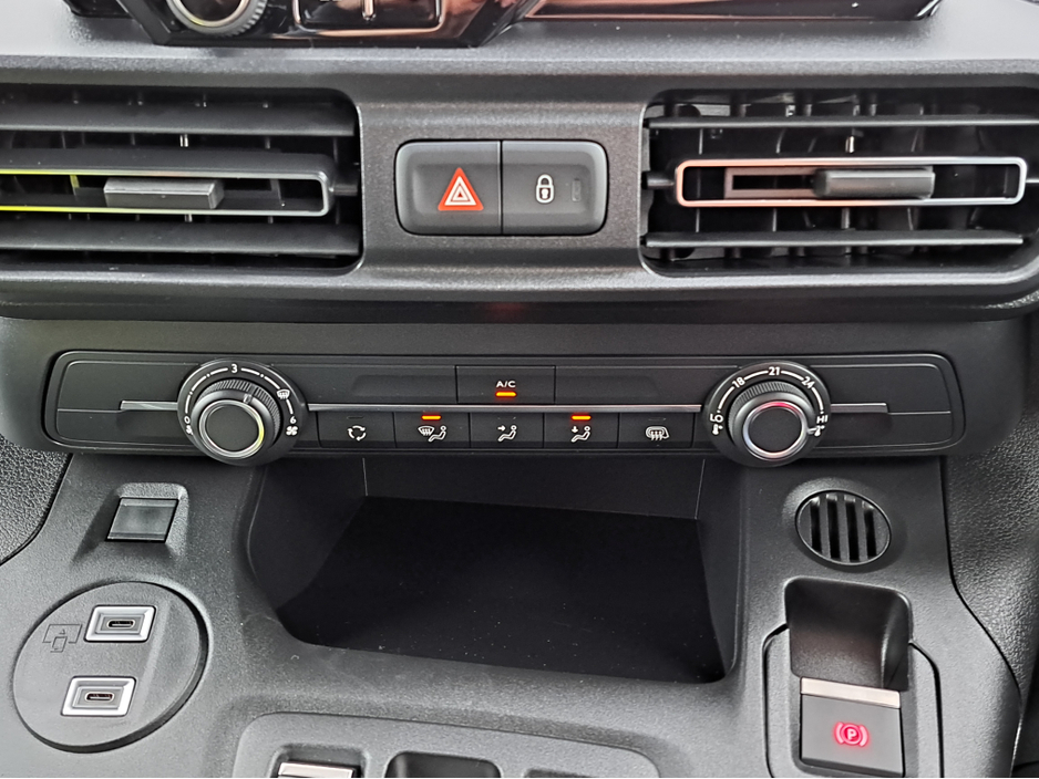 2026 Opel Combo SPORTIVE L1H1 1.5TD 130BHP **8 SPEED AUTOMATIC**TOP SPEC** €25,163