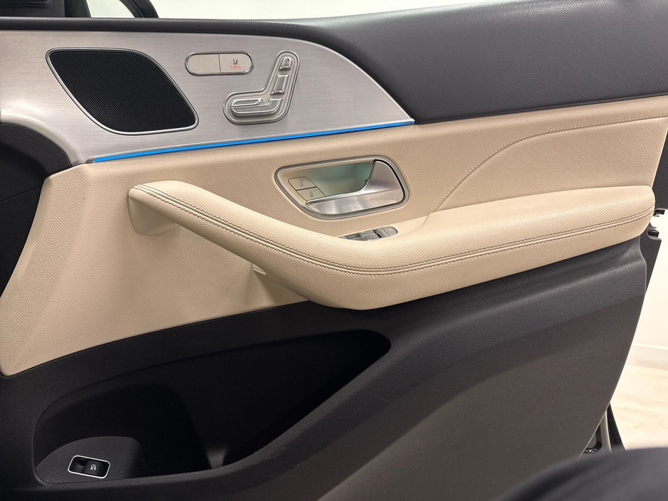 2022 Mercedes-Benz GLE Class - image 21