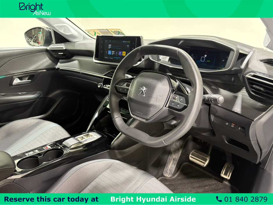 2023 Peugeot 208 - image 12