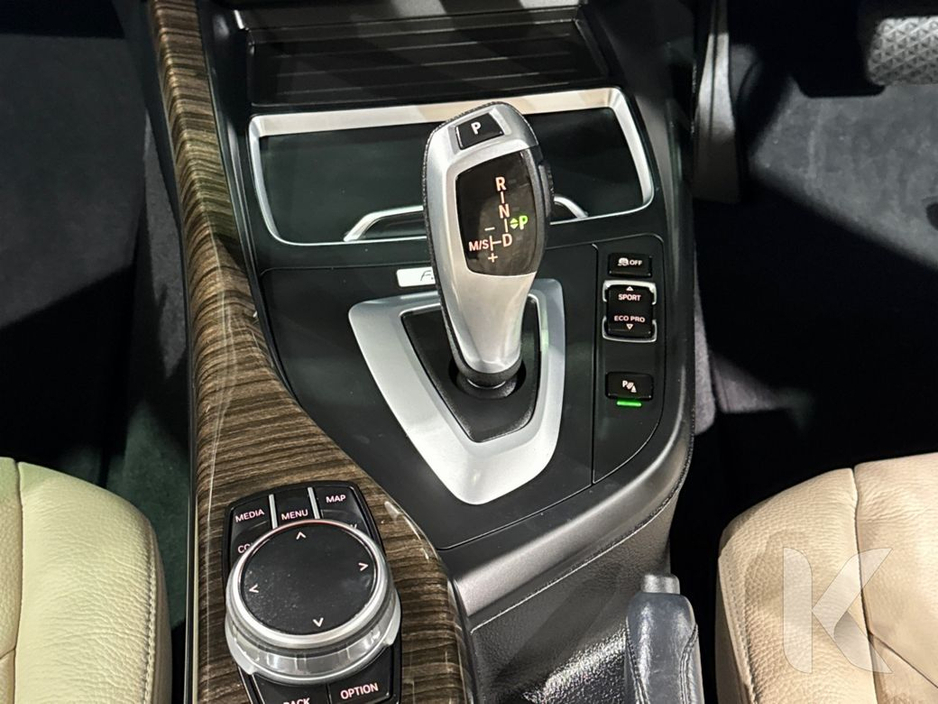 2018 BMW 1 Series FASHIONISTA EDITION - FULL CREAM LEATHER - ELECTRIC SEATS - CRUISE CONTROL - REAR CAMERA - FACTORY ALLOYS €19,950