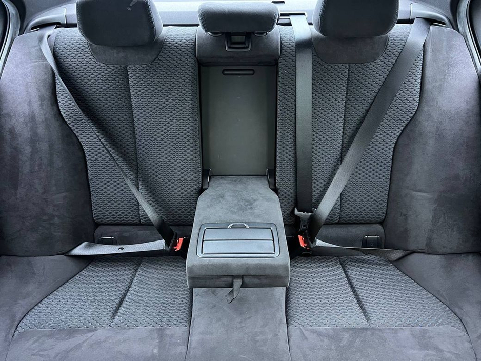 2017 BMW 3 Series 320d M-SPORT COMPETITION // DUAL ZONE CLIMATE CONTROL // SUEDE M-SPORT INTERIOR // NEW 20" M3 COMP ALLOYS €23,900