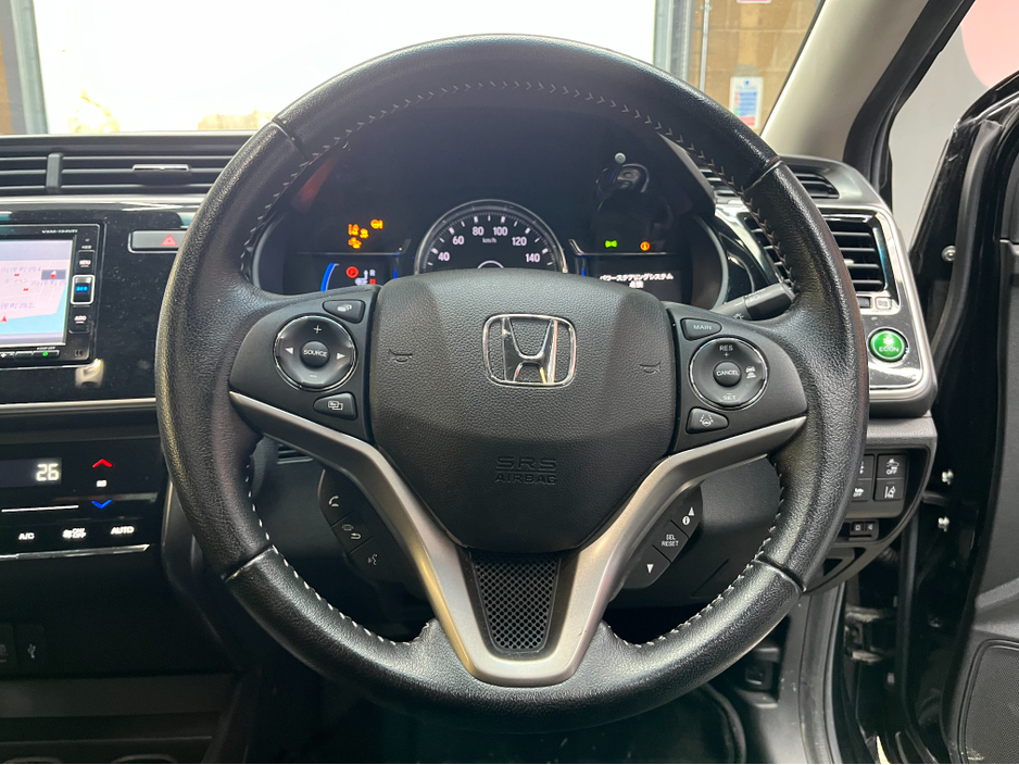 2019 Honda Grace - image 9