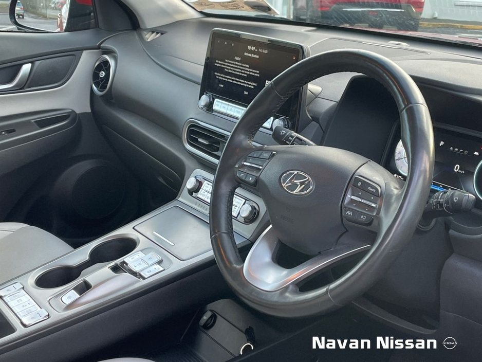 2022 Hyundai Kona EV Premium 64 kWh €21,850