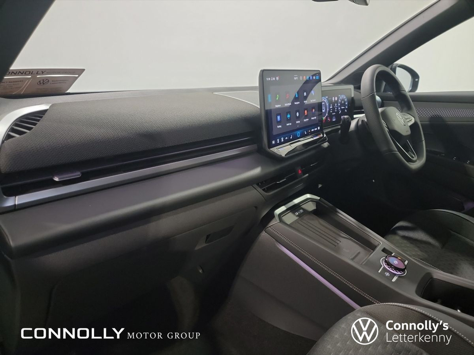 2026 Volkswagen T-Roc - image 19