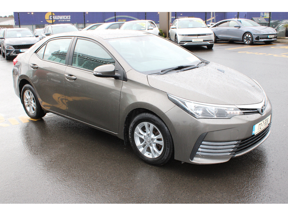 2017 Toyota Corolla - image 7