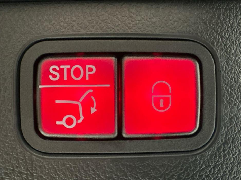 2024 Mercedes-Benz C Class - image 14